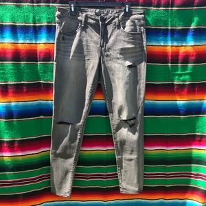 AEO Denim X Superlow Jegging *NEVER BEEN WORN*